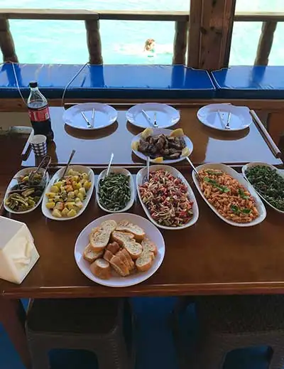 Çıralı tekne turu